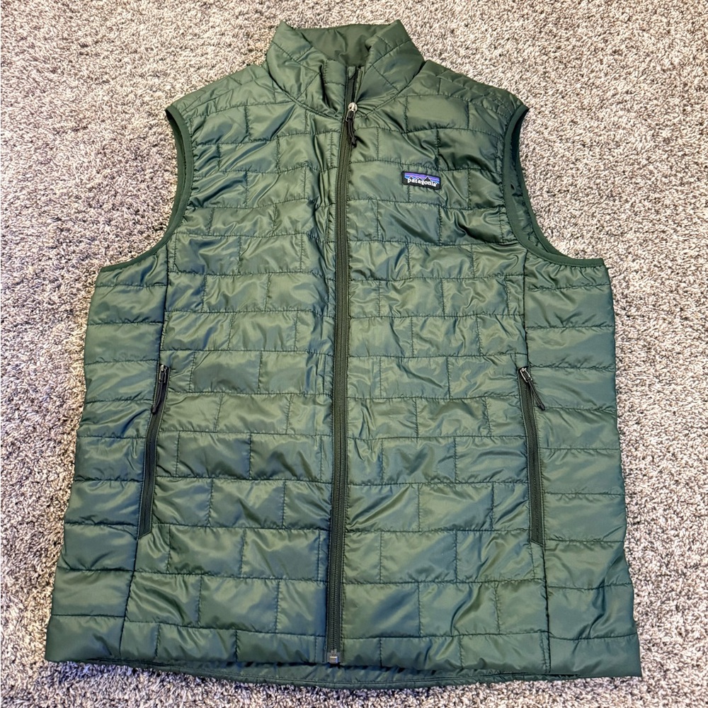 Patagonia Men's Forest Green Puffer Vest